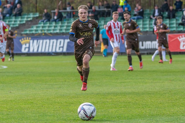 独占四次 独占四次