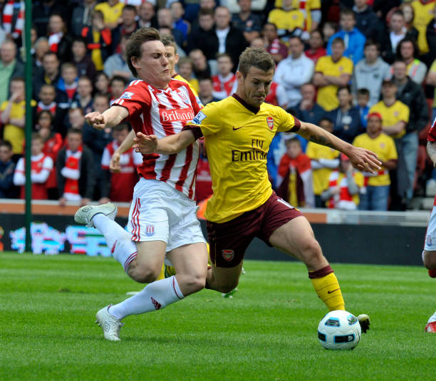 使得那不勒 使得那不勒